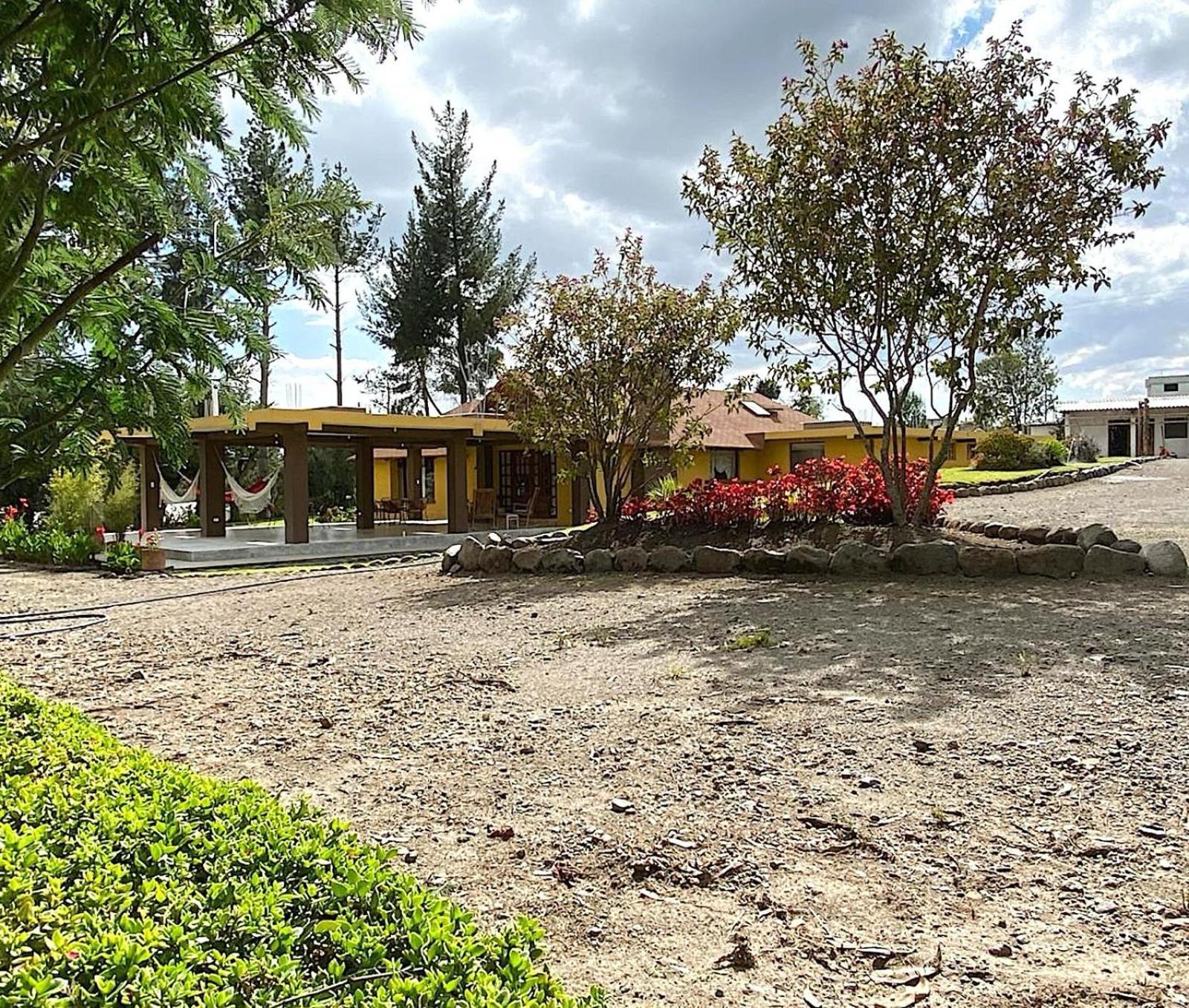 Cottage house Кайамбе Екстериор снимка
